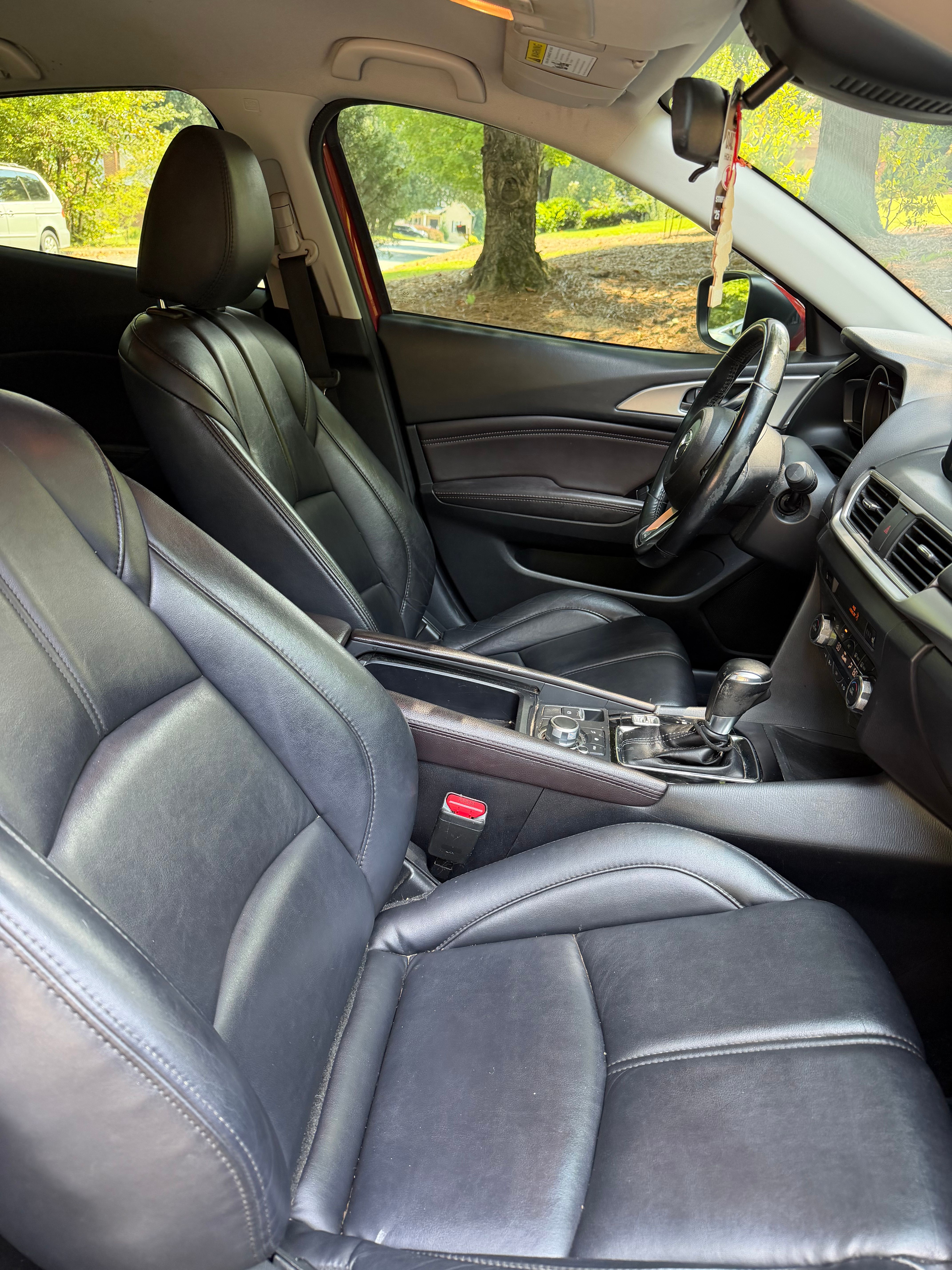 Used 2017 MAZDA MAZDA3 Touring FWD image 17