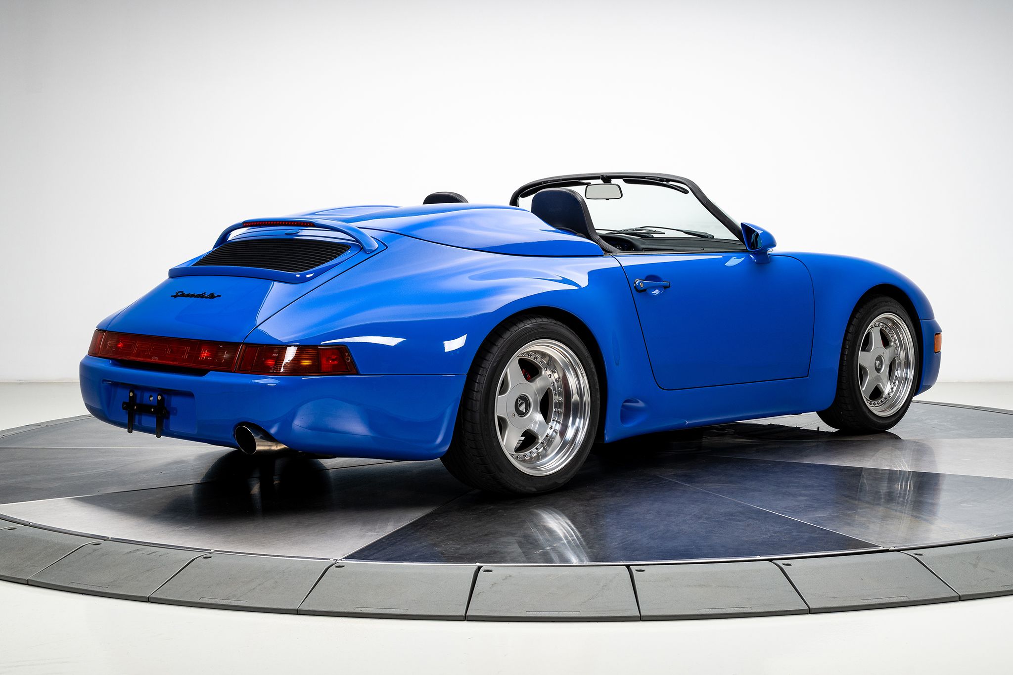Used 1994 Porsche 911 Speedster RWD image 5