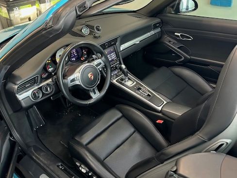 Used 2012 Porsche 911 Carrera S image 18