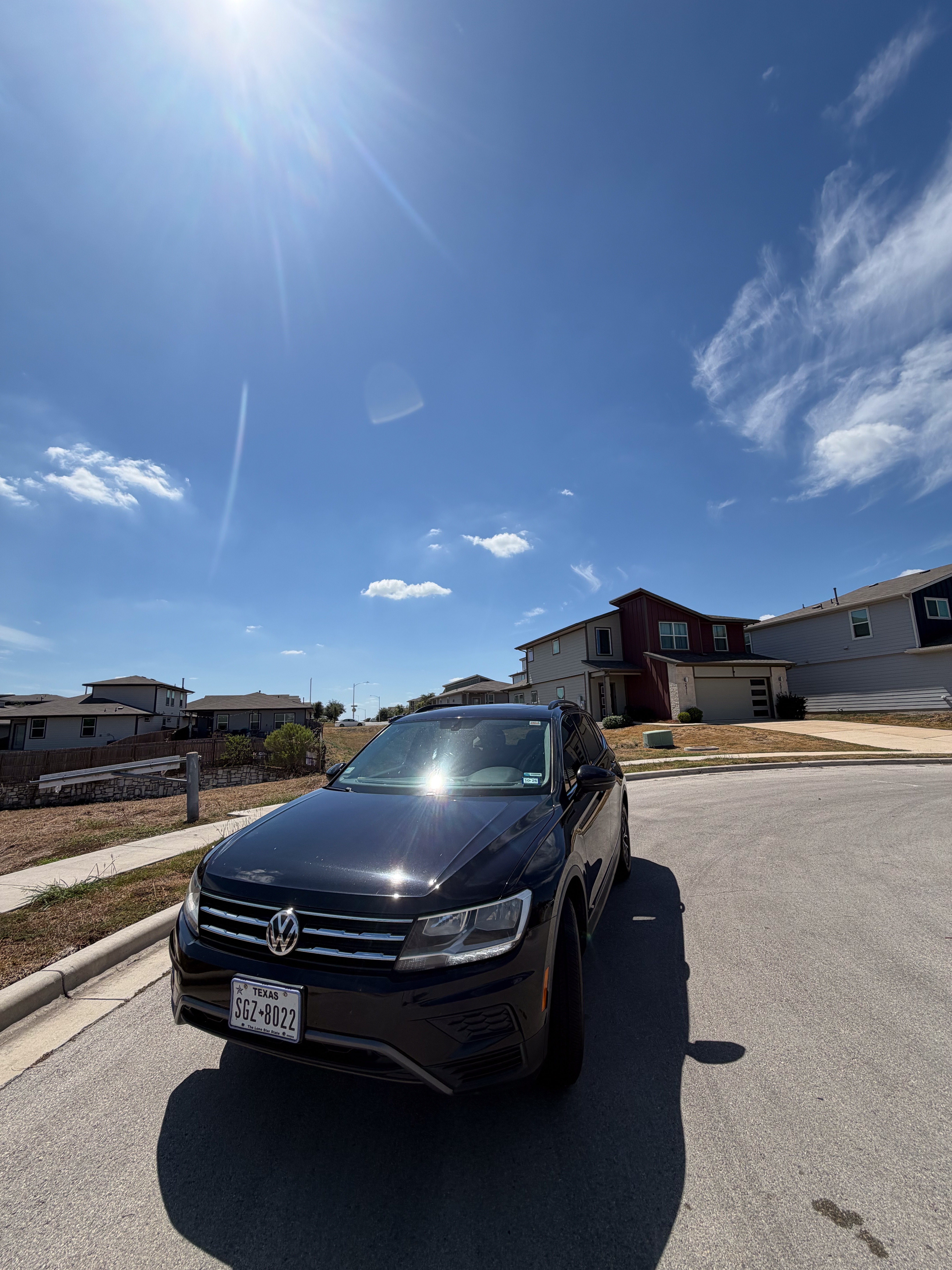 Used 2019 Volkswagen Tiguan SE FWD image 1