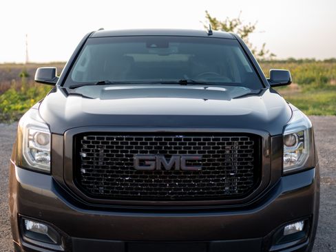 Used 2016 GMC Yukon Denali w/ Open Road Package image 8