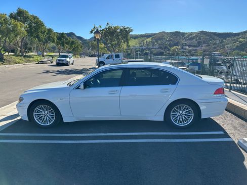 Used 2004 BMW 745Li image 10