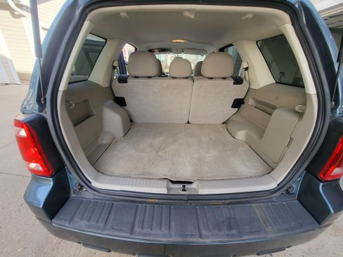 Used 2011 Ford Escape XLT w/ Cargo Pkg image 30