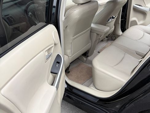 Used 2011 Toyota Prius Four w/ Navigation Pkg FWD image 8