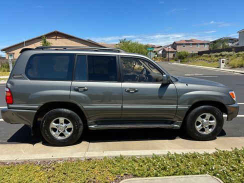 Used 2002 Toyota Land Cruiser AWD/4WD image 5
