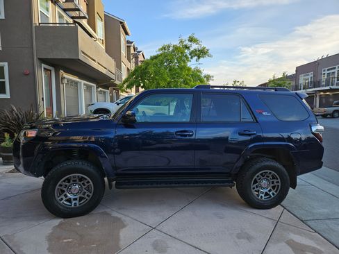 Used 2019 Toyota 4Runner TRD Off-Road Premium w/ Wilderness Package AWD/4WD image 1