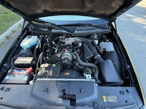 Used 2006 Lincoln Town Car Signature L RWD image 23