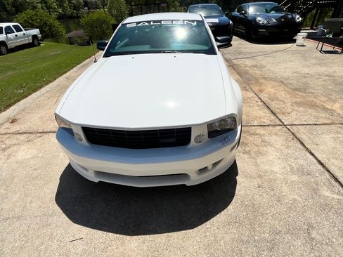 Used 2005 Ford Mustang GT Premium image 6