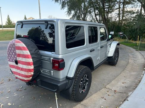 Used 2023 Jeep Wrangler Unlimited Rubicon image 5