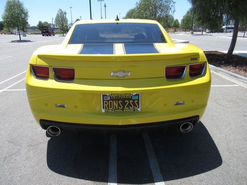 Used 2010 Chevrolet Camaro SS w/ RS Package RWD image 5