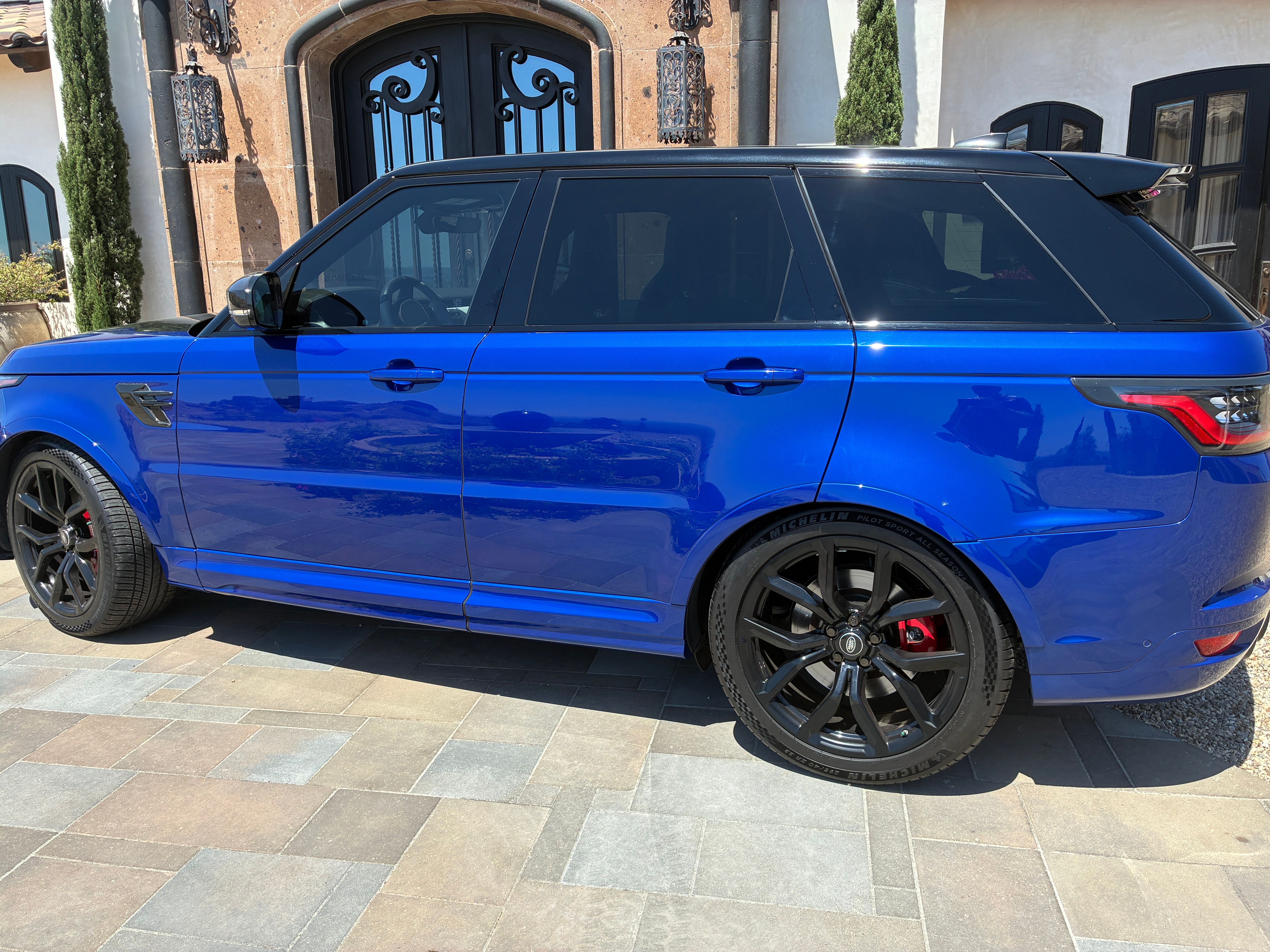 Used 2018 Land Rover Range Rover Sport SVR AWD/4WD image 11