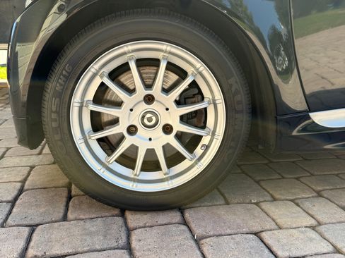 Used 2013 smart fortwo pure RWD image 20
