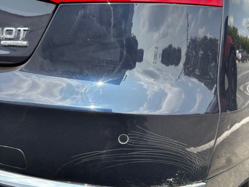 Used 2014 Audi A8 L 4.0T w/ Premium Package image 20