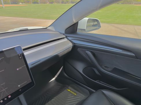 Used 2021 Tesla Model 3 Long Range AWD/4WD image 9