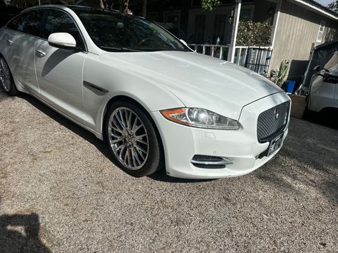 Used 2015 Jaguar XJ L Portfolio RWD image 11