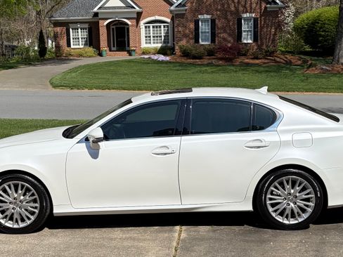 Used 2013 Lexus GS 350 w/ Luxury Pkg image 2