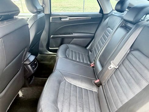 Used 2016 Ford Fusion Energi SE FWD image 11