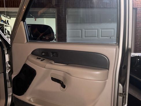 Used 2002 Chevrolet Avalanche 2WD image 23