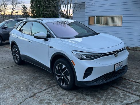 Used 2022 Volkswagen ID.4 Pro image 5