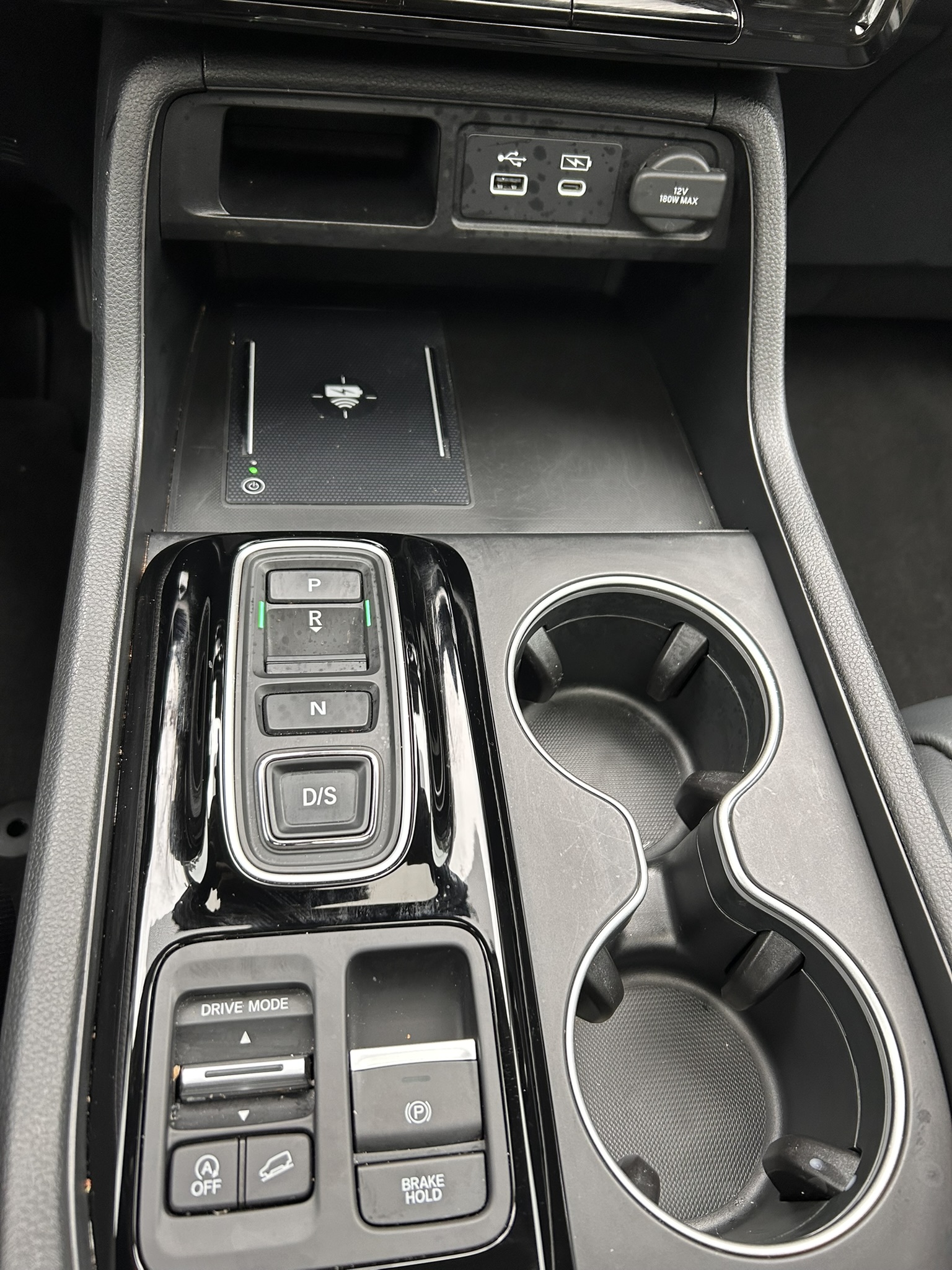 Used 2024 Honda Pilot Touring image 8
