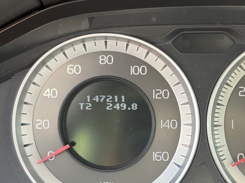 Used 2012 Volvo S60 T5 w/ Climate Pkg FWD image 10