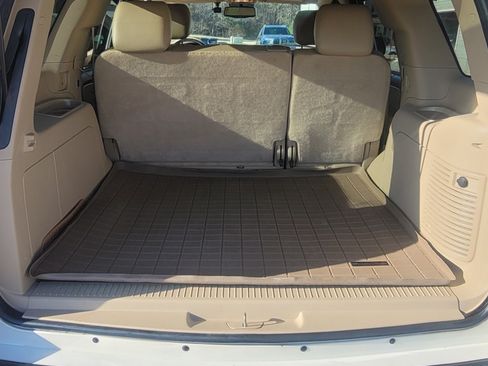 Used 2012 GMC Yukon SLT w/ SLT-2 Equipment Package image 16