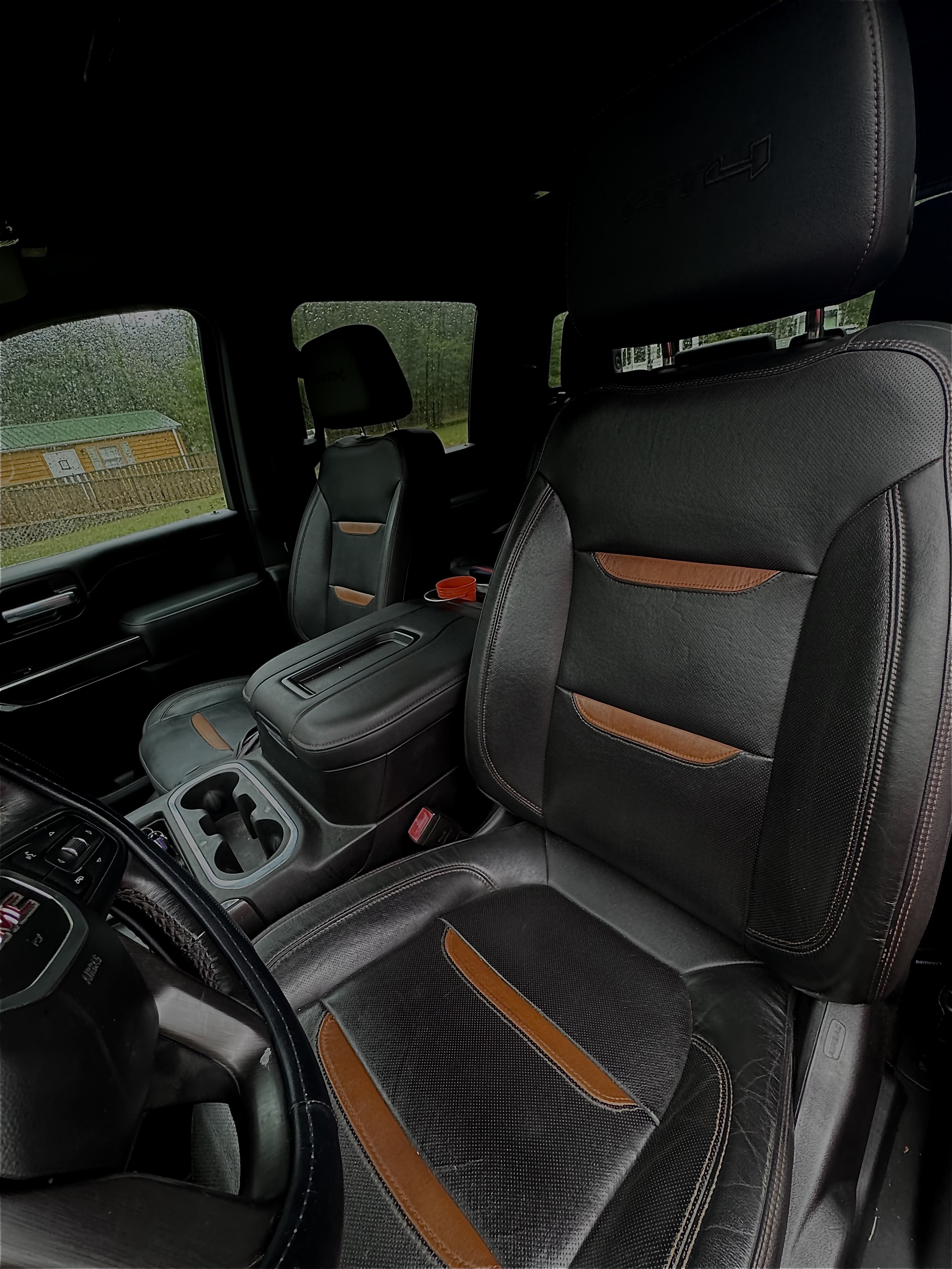 Used 2021 GMC Sierra 3500 AT4 w/ AT4 Premium Plus Package AWD/4WD image 6
