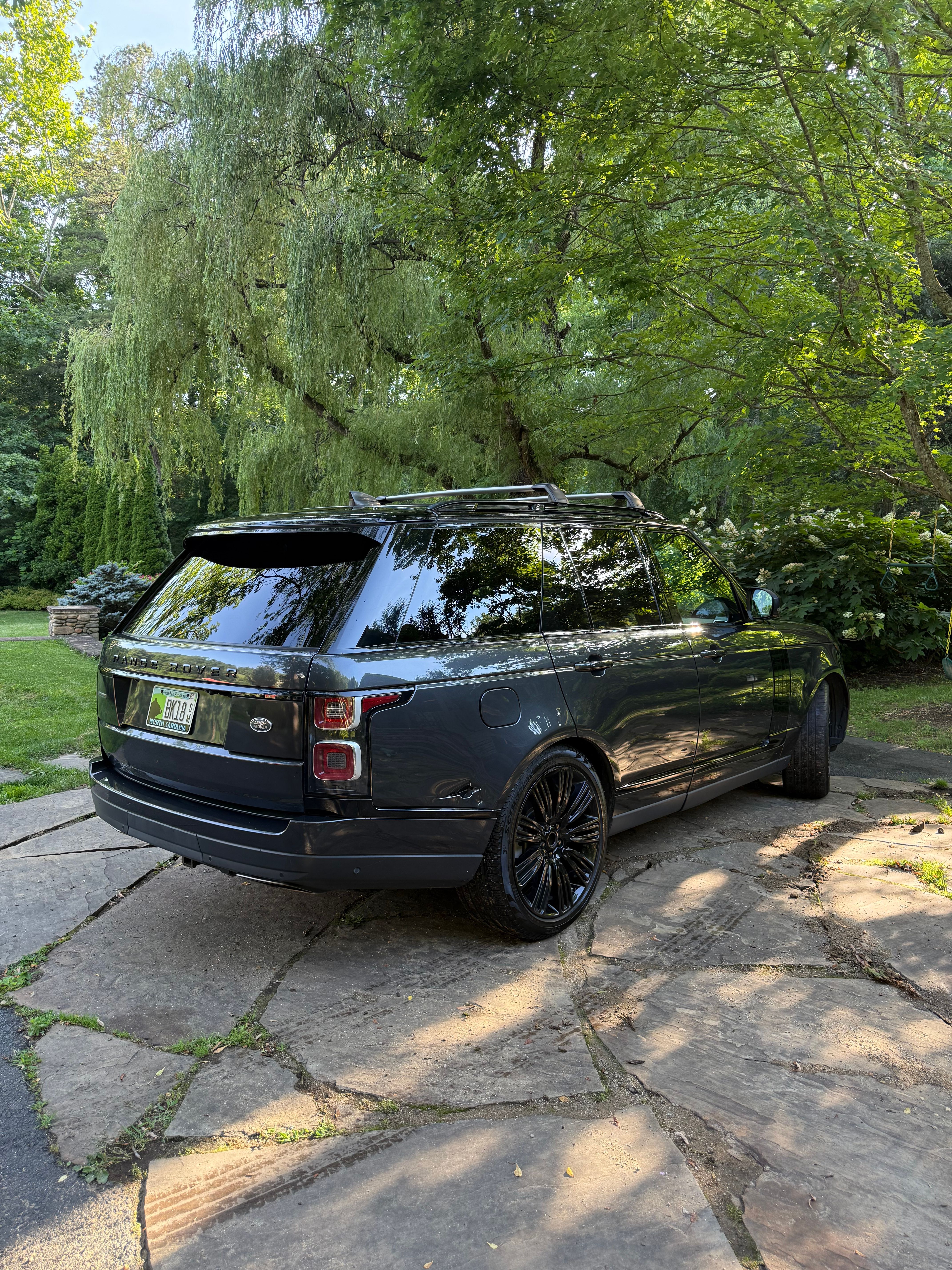 Used 2019 Land Rover Range Rover Supercharged AWD/4WD image 4