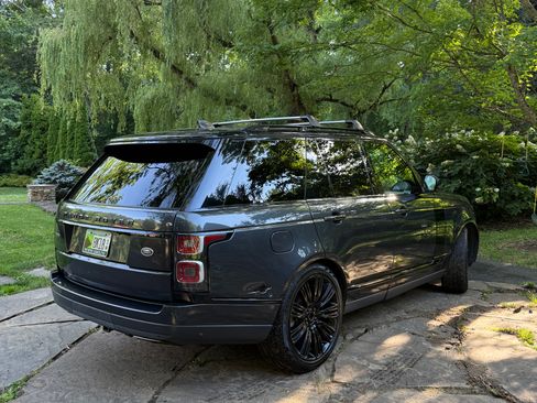 Used 2019 Land Rover Range Rover Supercharged AWD/4WD image 4