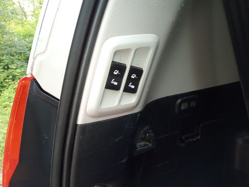 Used 2010 Lexus GX 460 image 14