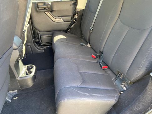 Used 2015 Jeep Wrangler Unlimited Sport w/ Quick Order Package 24S image 13