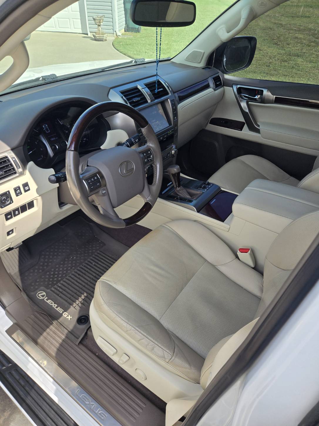 Used 2019 Lexus GX 460 Premium AWD/4WD image 9