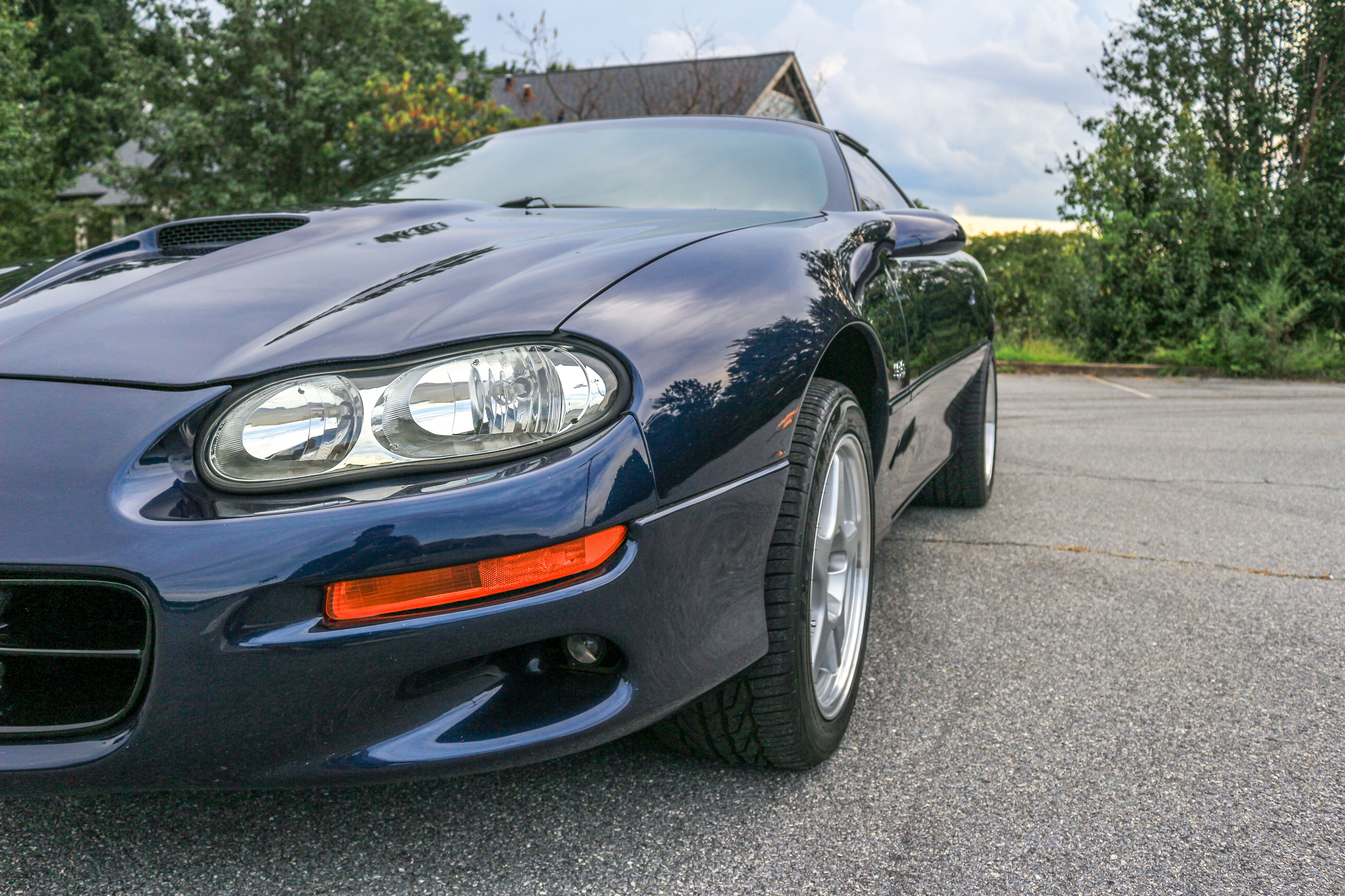 Used 2001 Chevrolet Camaro Z28 w/ SS Performance/Appearance Pkg RWD image 2