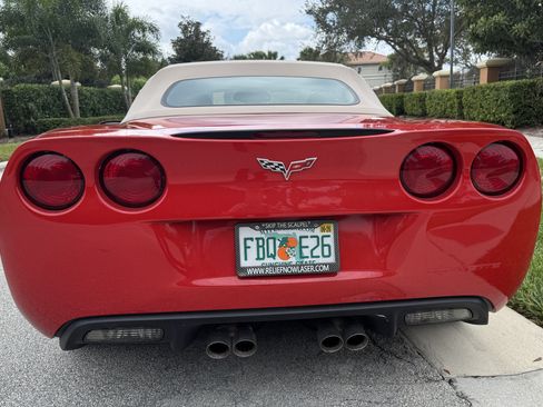Used 2008 Chevrolet Corvette Convertible w/ Preferred Equipment Group image 10