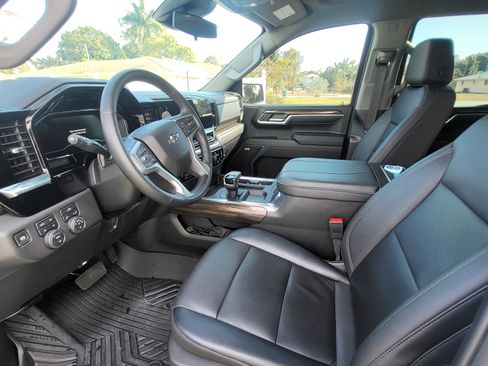 Used 2024 Chevrolet Silverado 1500 RST image 14