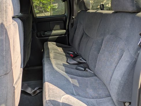 Used 2001 Chevrolet Silverado 2500 4x4 Extended Cab image 11