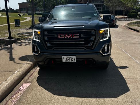 Used 2021 GMC Sierra 1500 AT4 AWD/4WD image 1