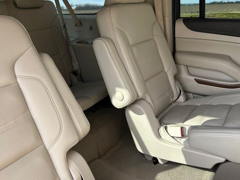 Used 2020 GMC Yukon XL Denali w/ Open Road Package image 12