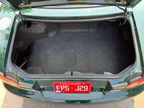 Used 2001 MAZDA MX-5 Miata RWD image 30