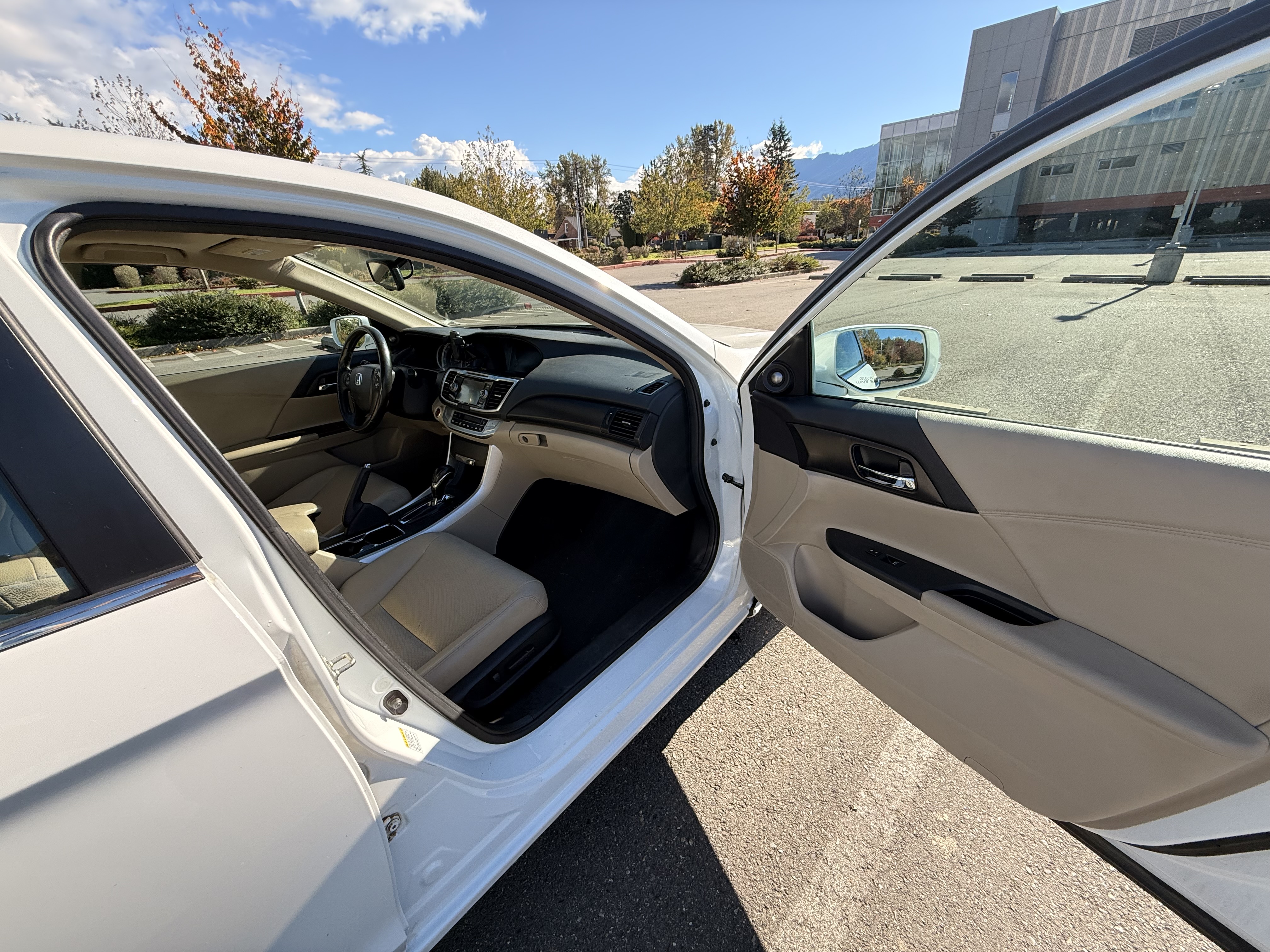 Used 2014 Honda Accord EX-L image 16
