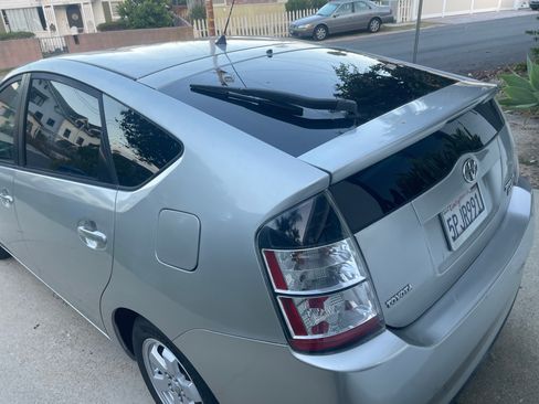 Used 2005 Toyota Prius FWD image 5