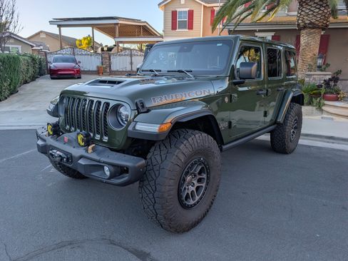Used 2022 Jeep Wrangler Unlimited Rubicon w/ Xtreme Recon 35" Tire Package image 1