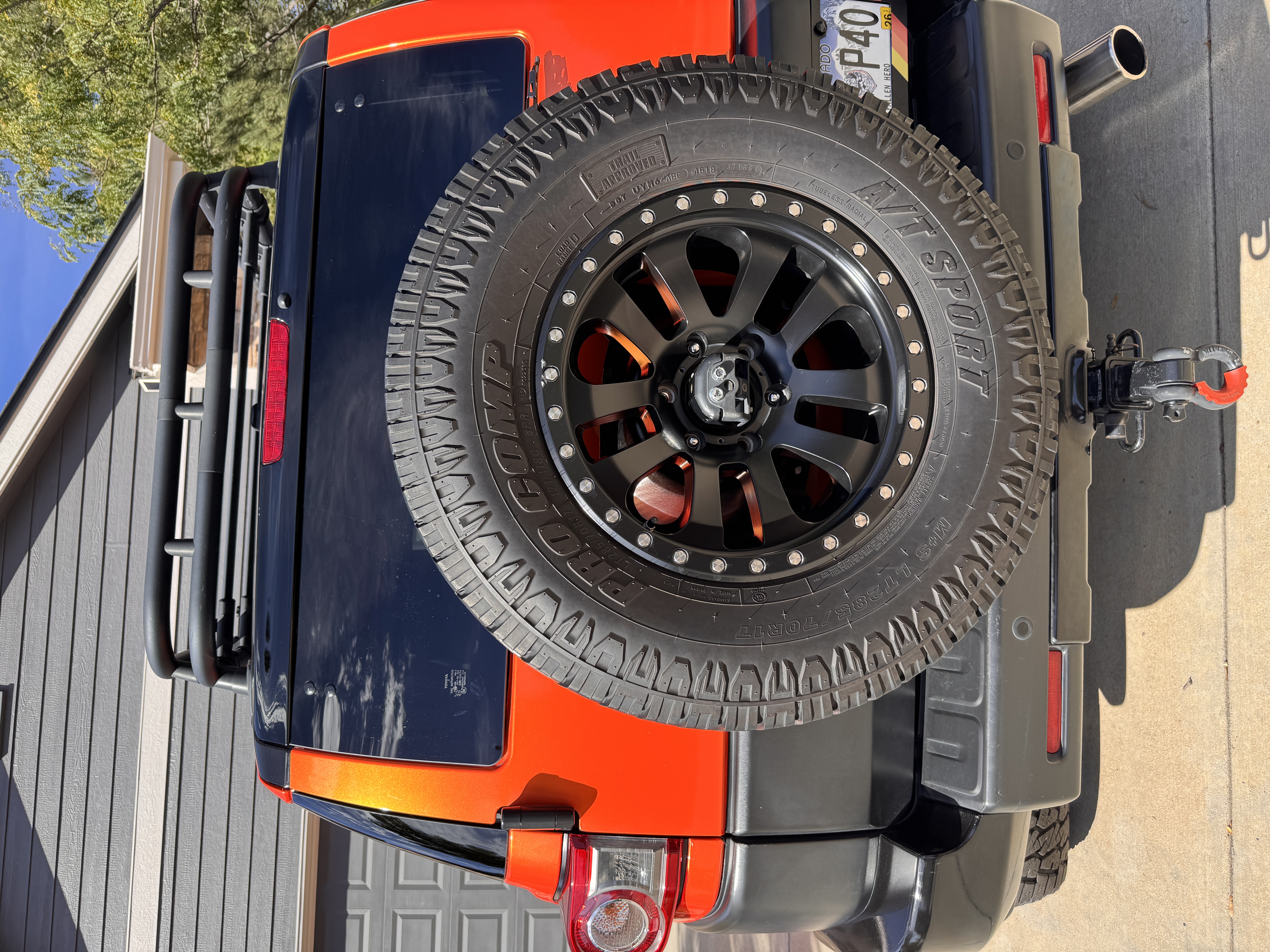 Used 2014 Toyota FJ Cruiser 4WD w/ Upgrade Package image 5