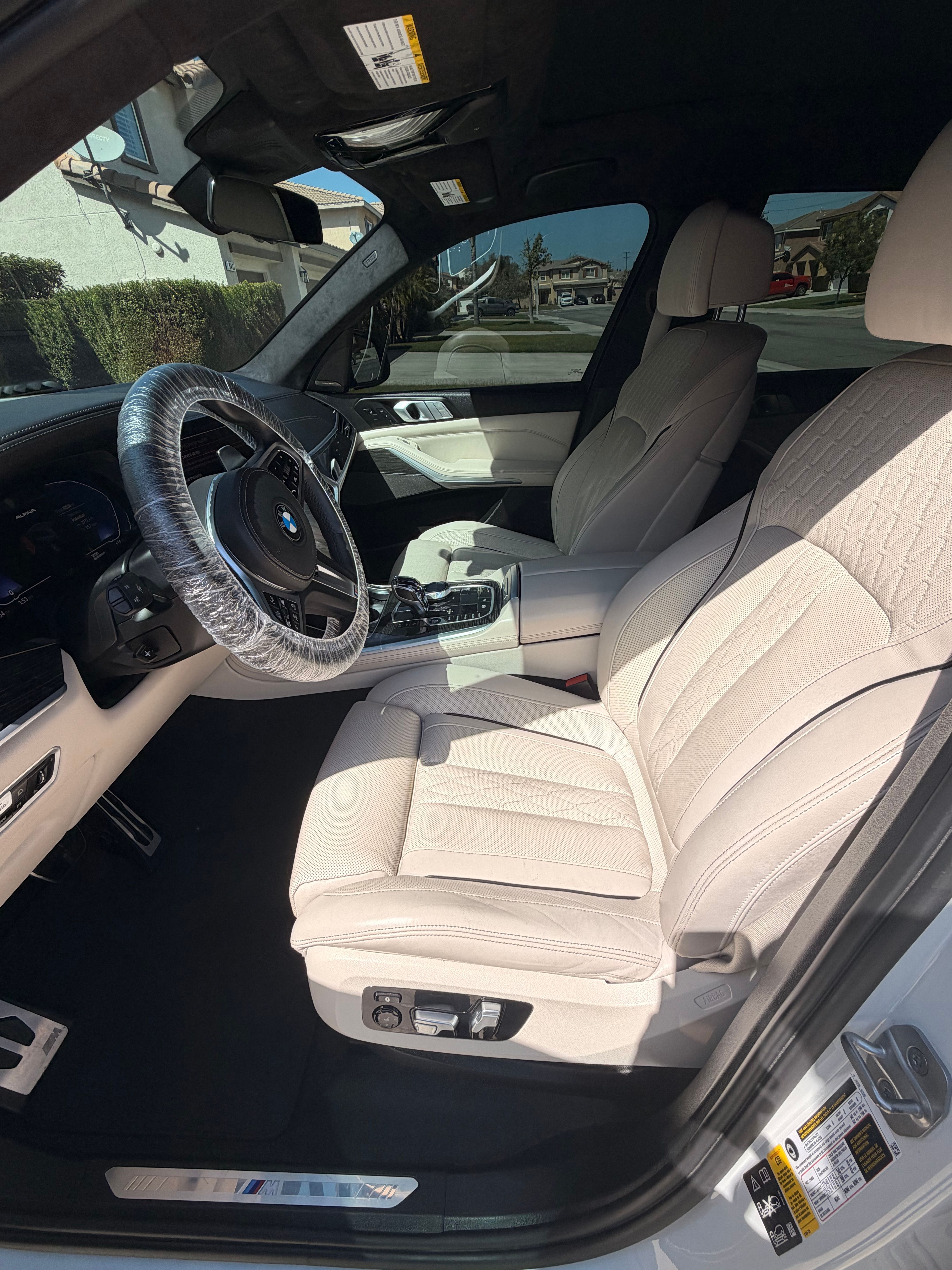 Used 2021 BMW X7 xDrive40i w/ M Sport Package AWD/4WD image 12