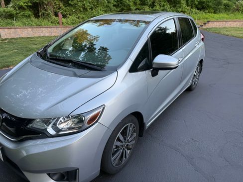Used 2015 Honda Fit EX image 4