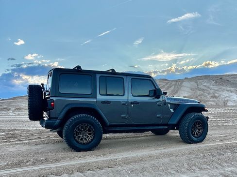 Used 2022 Jeep Wrangler Unlimited Rubicon image 4