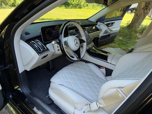 Used 2025 Mercedes-Benz S 580e 4MATIC Sedan image 8