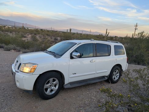 Used 2006 Nissan Armada SE w/ (H01) Bose Pkg image 2