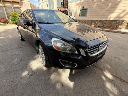 Used 2012 Volvo S60 T5 w/ Dynamic Pkg