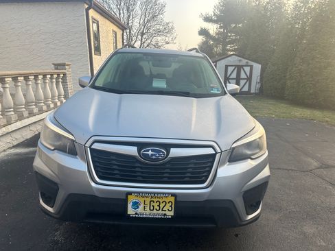 Used 2020 Subaru Forester Premium image 16